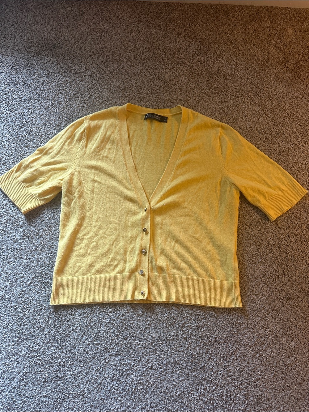 Peruvian Connection Yellow V-Neck Button Front Top